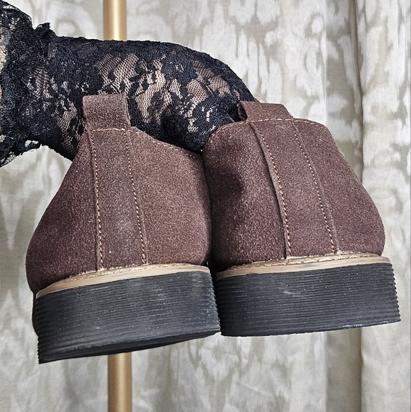 Suede Brown Semi-dress shoes - Picture 3 of 7